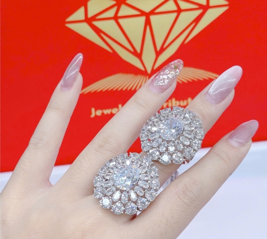 Nhẫn 610 Mẫu Trắng 18