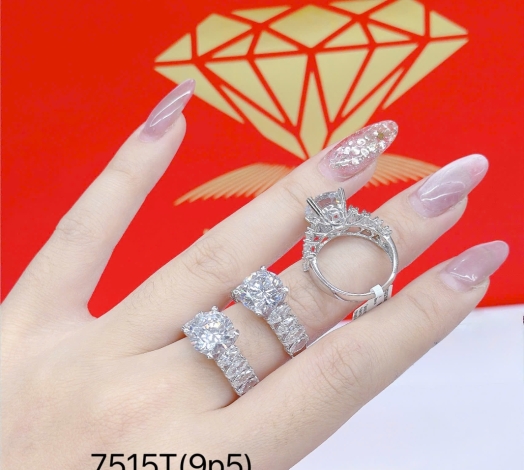 Nhẫn 610 Mẫu Trắng 17