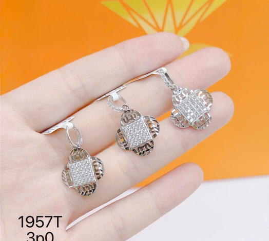 Bông Tai Vàng 610 Mẫu Trắng 5