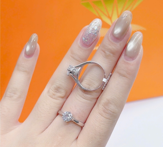 Nhẫn 610 Mẫu Trắng 89